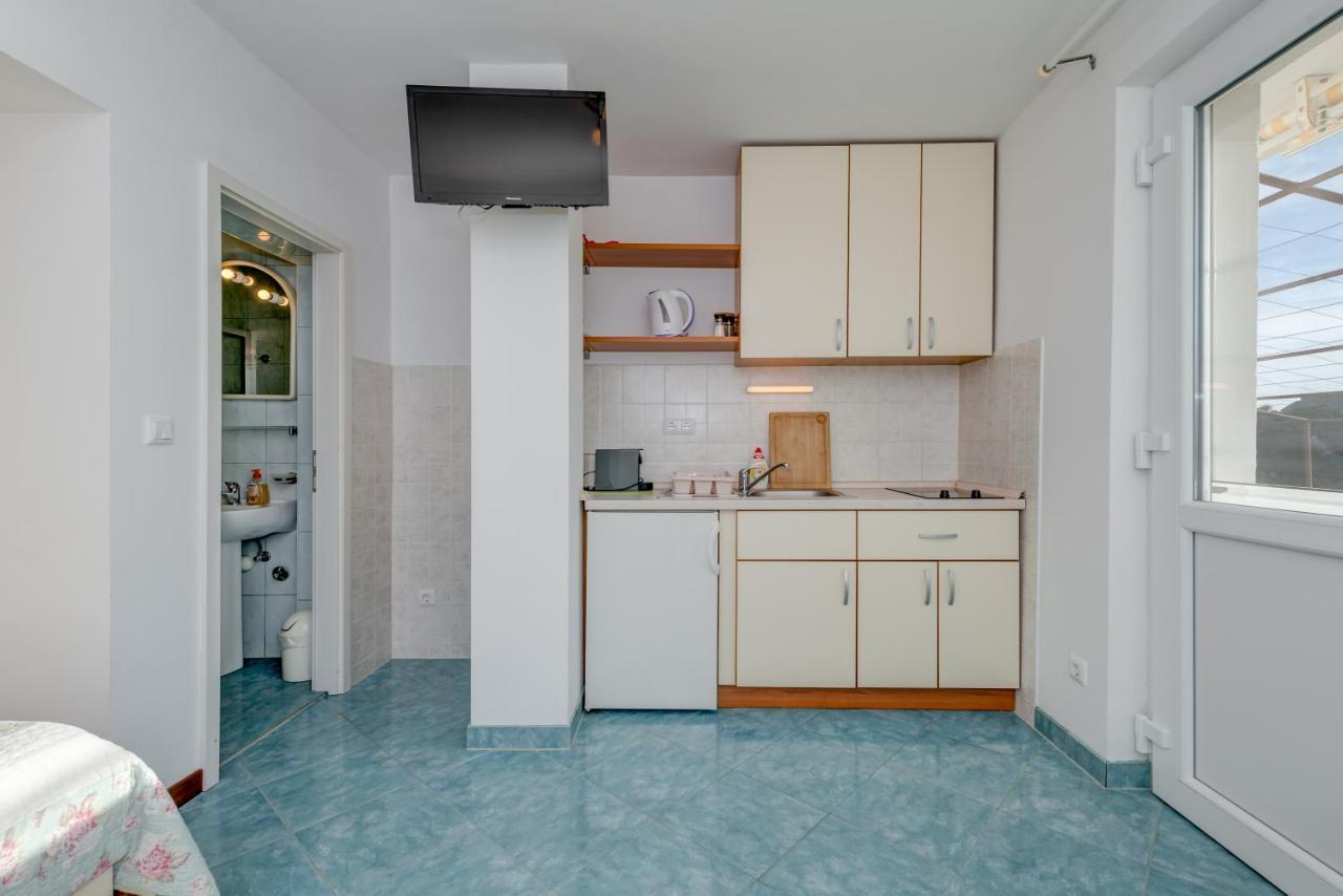 Pikolo Apartments Omis Tice Екстериор снимка
