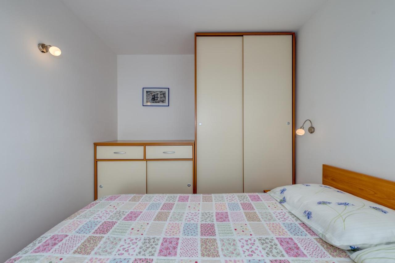 Pikolo Apartments Omis Tice Екстериор снимка